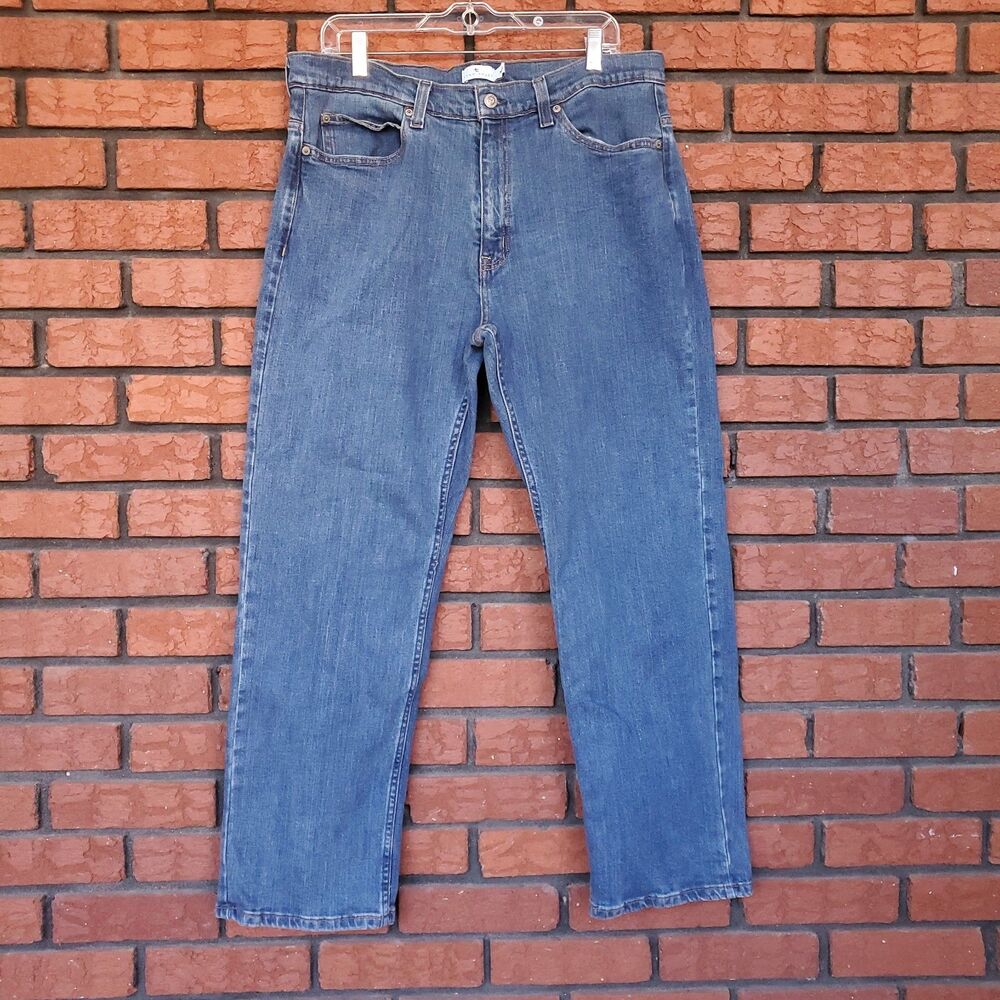 True Craft Reidville Medium Wash Jeans Mens 35 x 29 (36x30 Label) Relaxed Blue